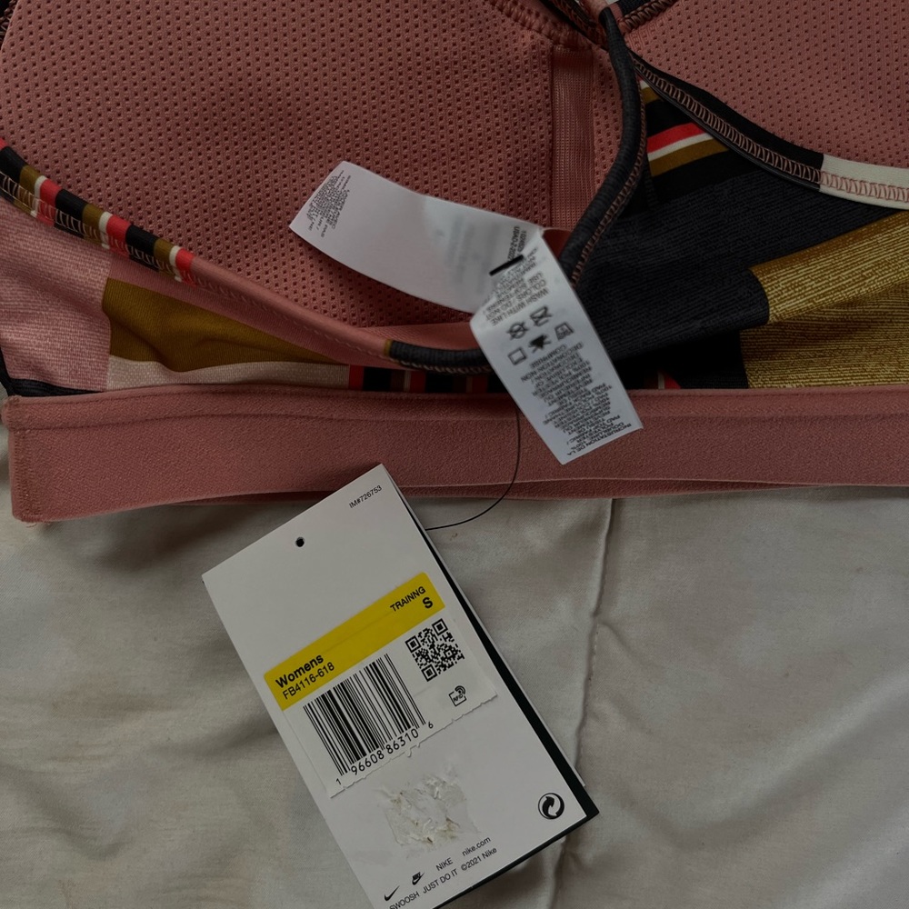 NWT Nike Dri Fit Sports Bra - Picture 3 of 3